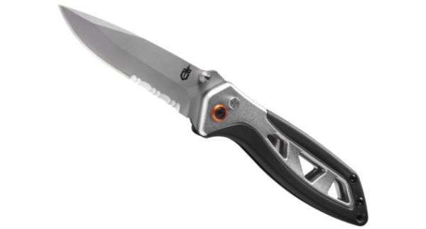 Outrigger Assisted Opener Serrated Foldr