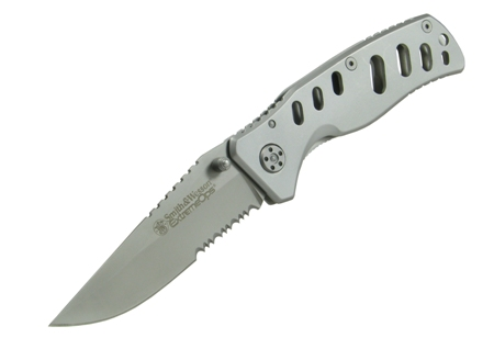 Extreme Ops Frame Lock Serrated